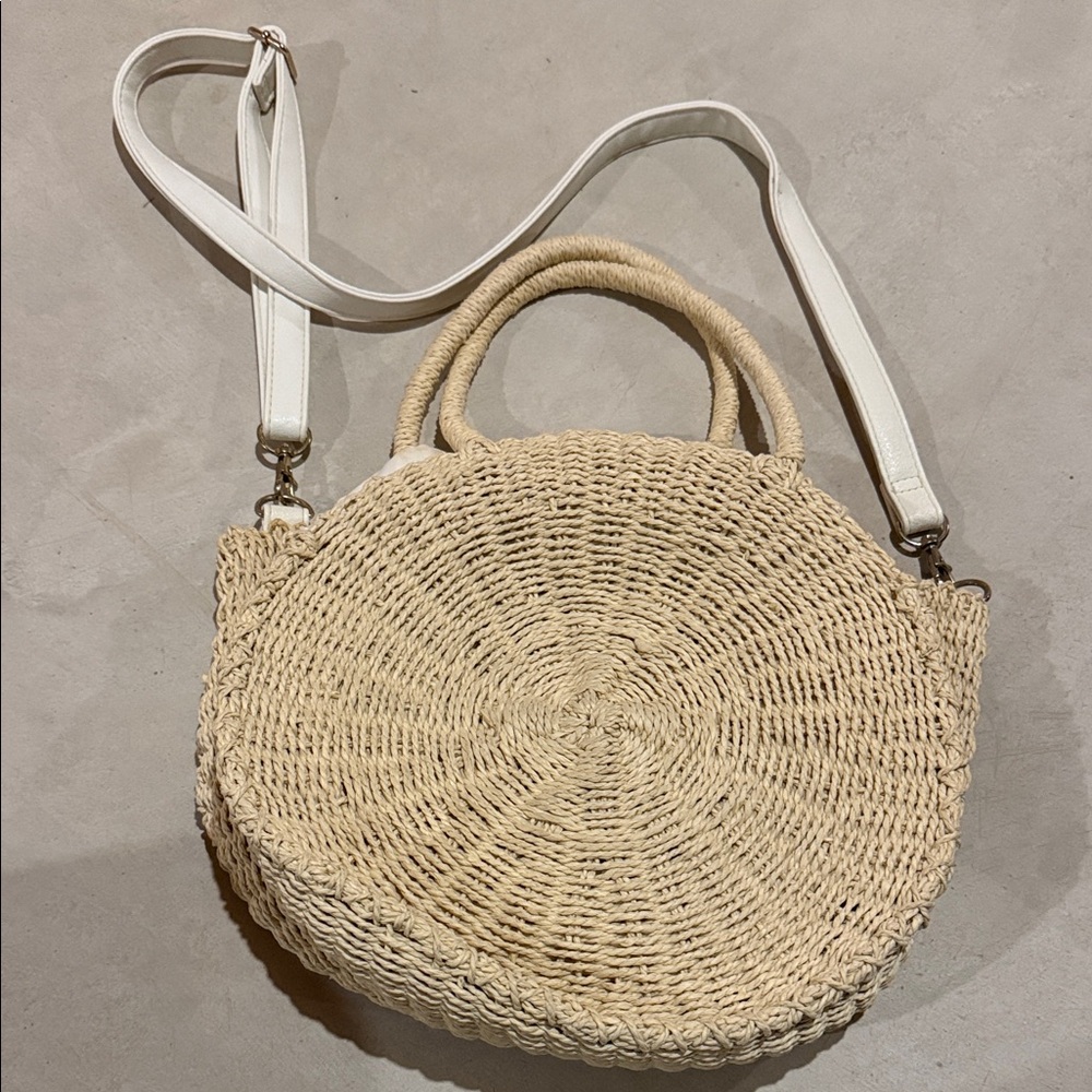 Women’s beach bag dynamite